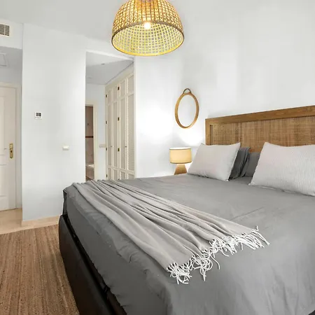 Beachside With Terrace By Hostlovers Apartment Marbella