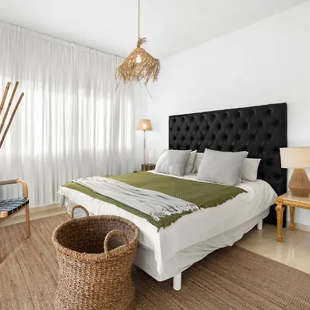 Apartment Beachside With Terrace By Hostlovers