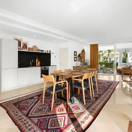 Apartment Beachside With Terrace By Hostlovers *